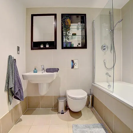 Leeds Docks High End 2bd