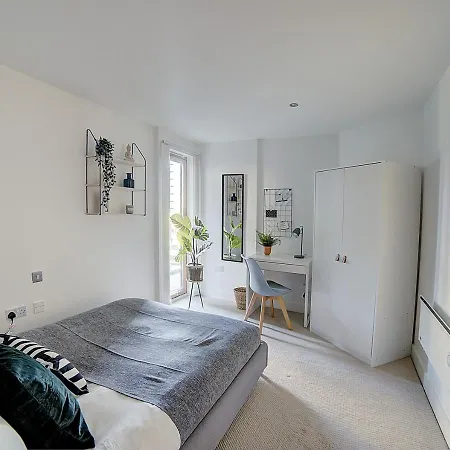 Leeds Docks High End 2bd
