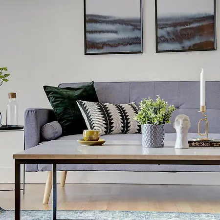 Leeds Docks High End 2bd *
