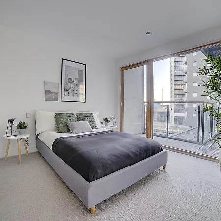Leeds Docks High End 2bd * Leeds (West Yorkshire)